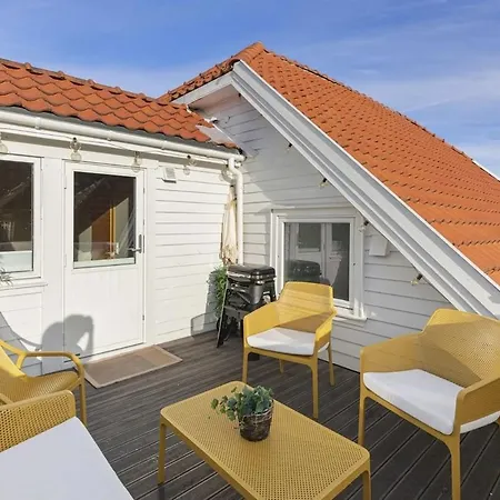 דירה Central, Stylish House In *